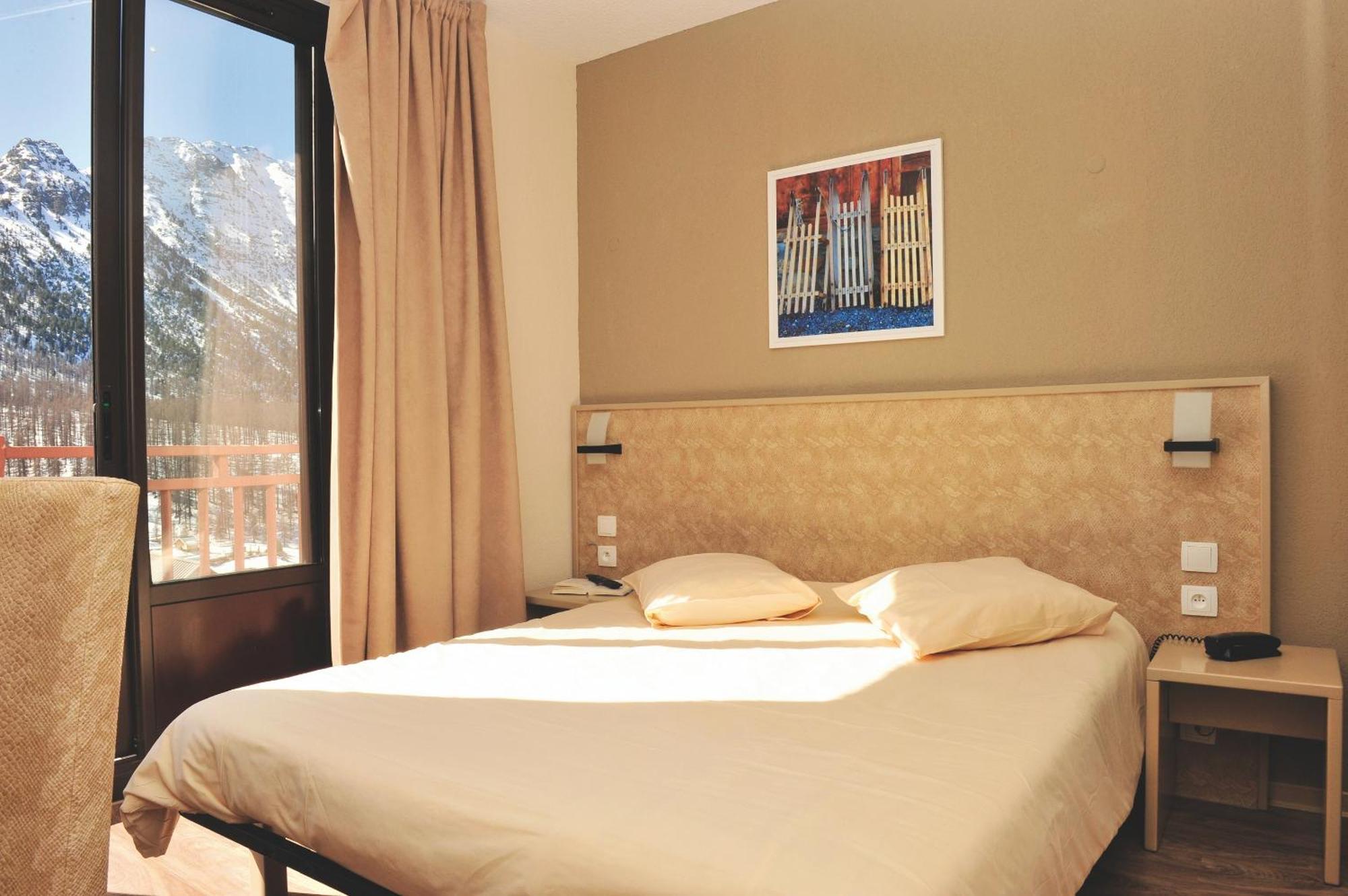 Vtf Le Grand Hotel Montgenevre Ngoại thất bức ảnh